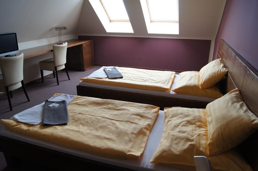Pension Inspirace A Wellness Self Check-In Kolín 외부 사진