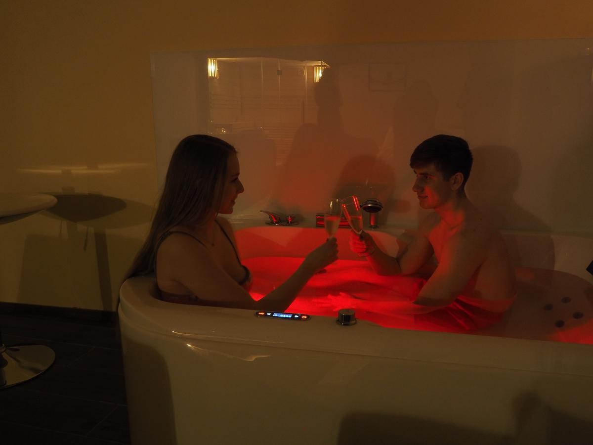 Pension Inspirace A Wellness Self Check-In Kolín 외부 사진